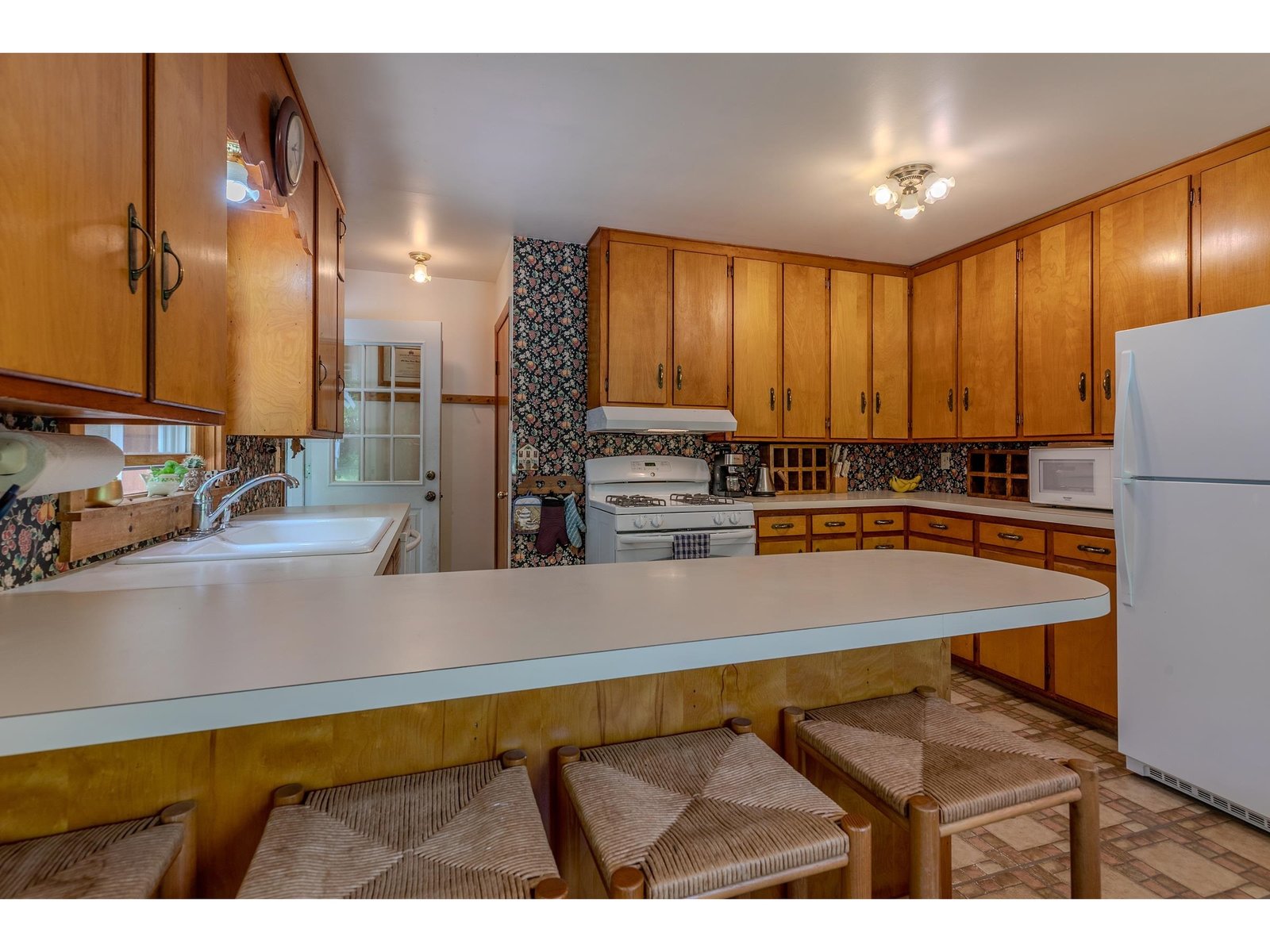 494 West River Road