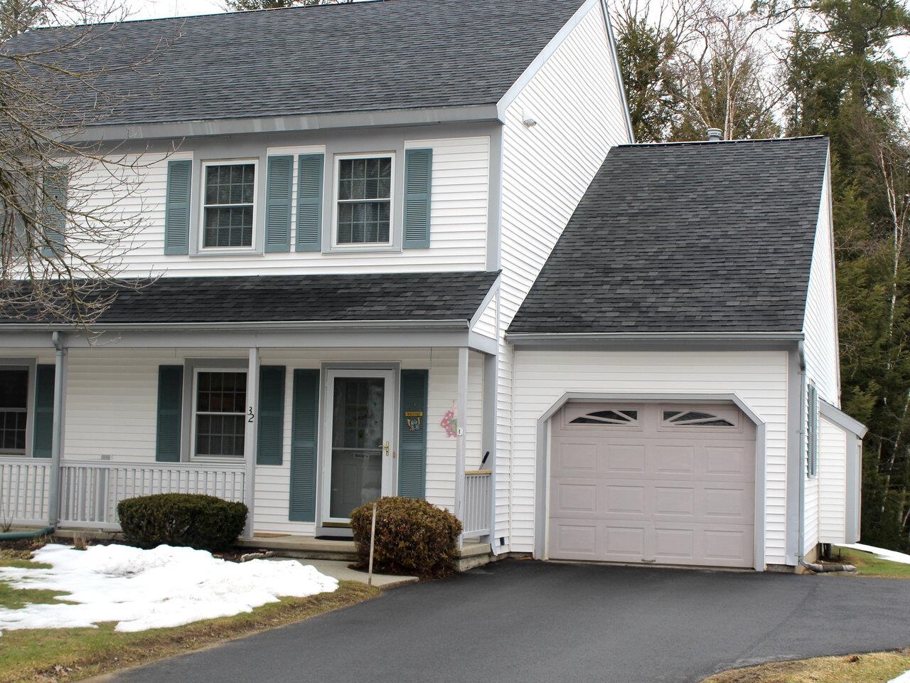 Theresa Ferrara, REALTOR, ABR, SRS, SRES