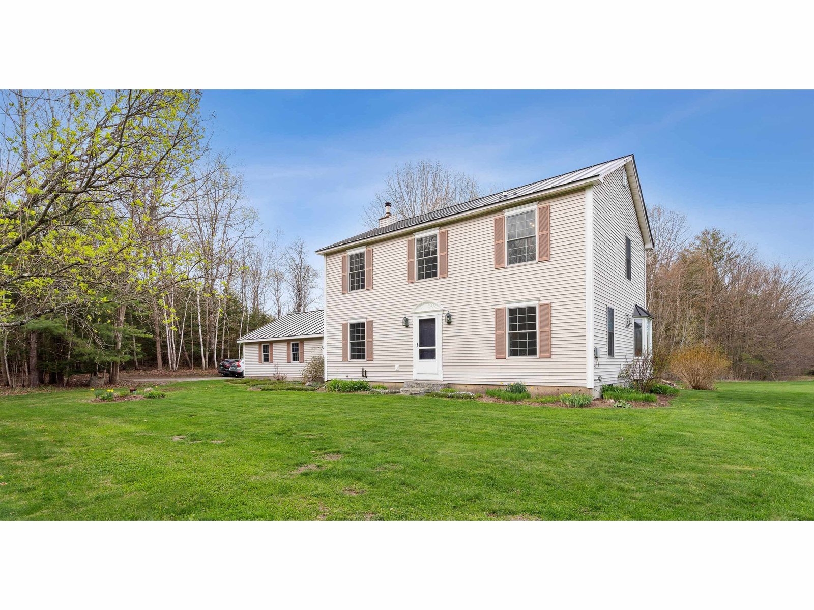 3440 Lake Morey Road Fairlee, Vermont Sold in 2017