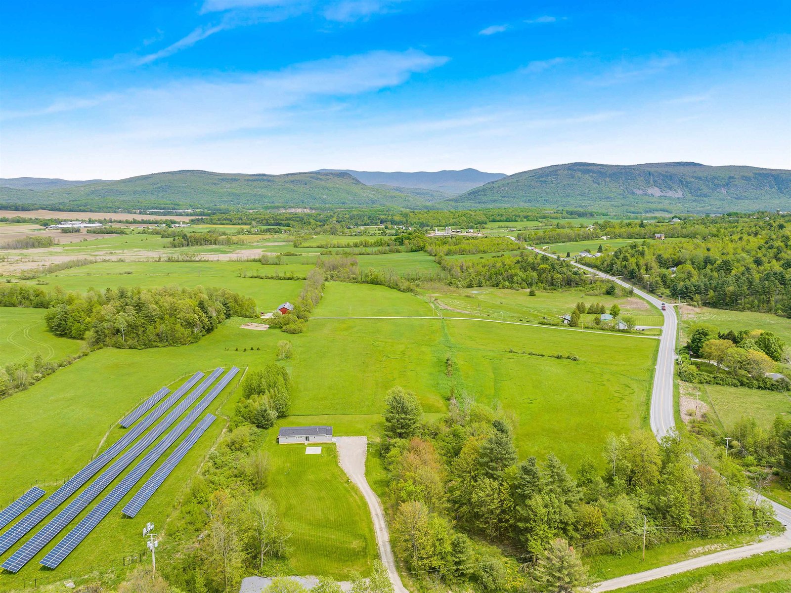 2039 Main Street New Haven, Vermont Sold in 2023