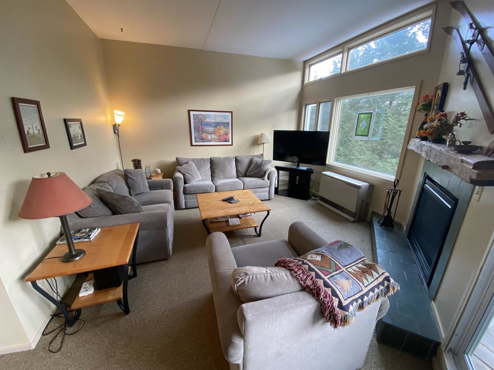 327 Bridges Circle, Warren