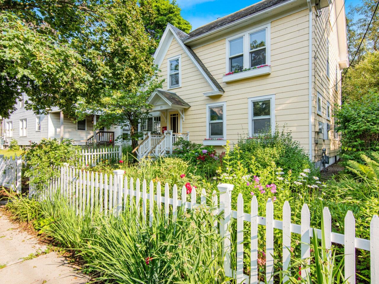 Sold property in Burlington Sold property in Burlington