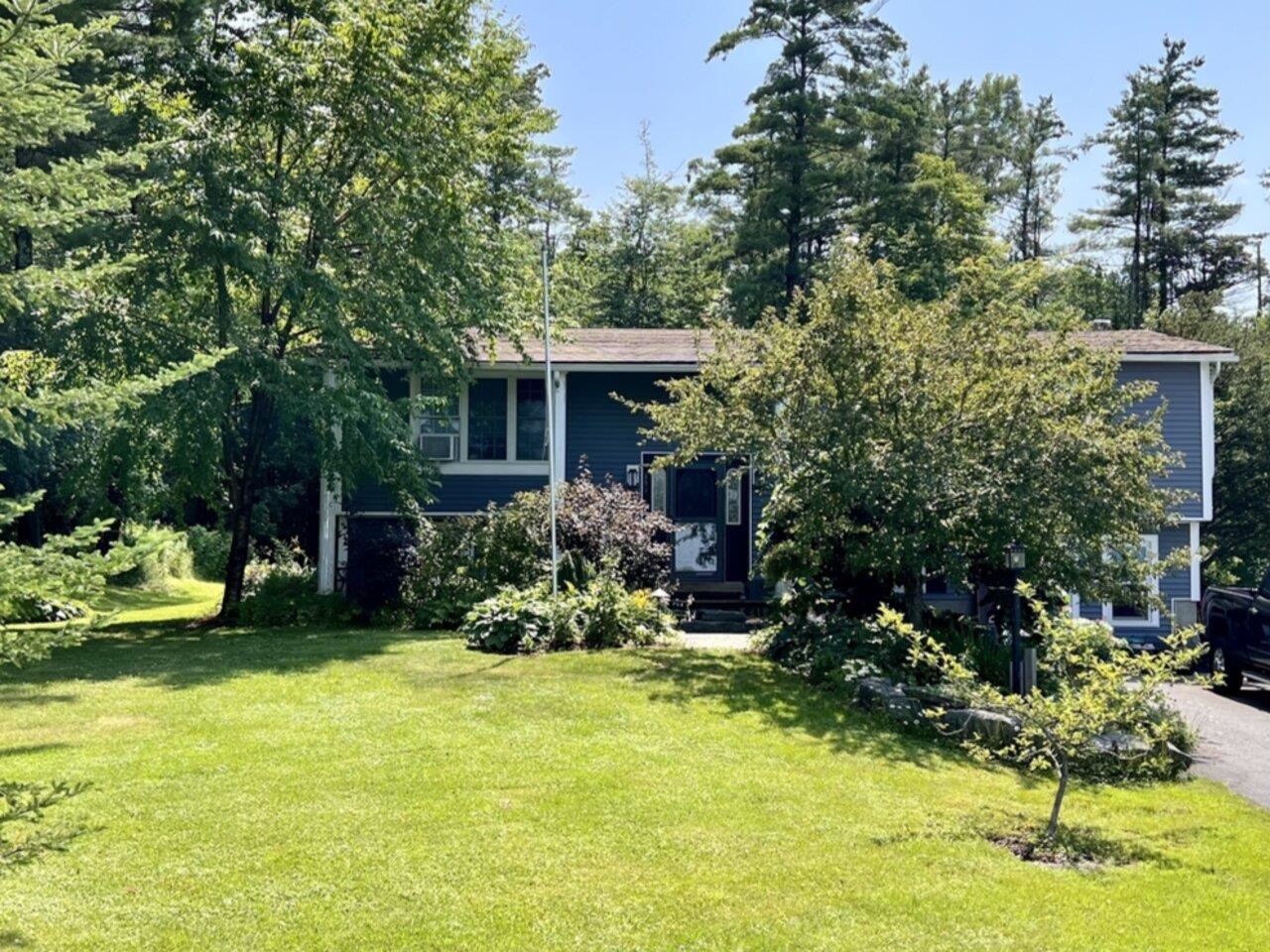 Theresa Ferrara, REALTOR, ABR, SRS, SRES