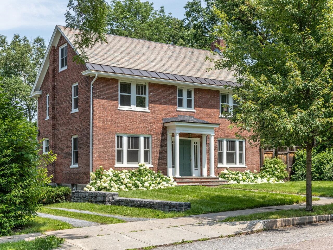 Sold property in Burlington Sold property in Burlington