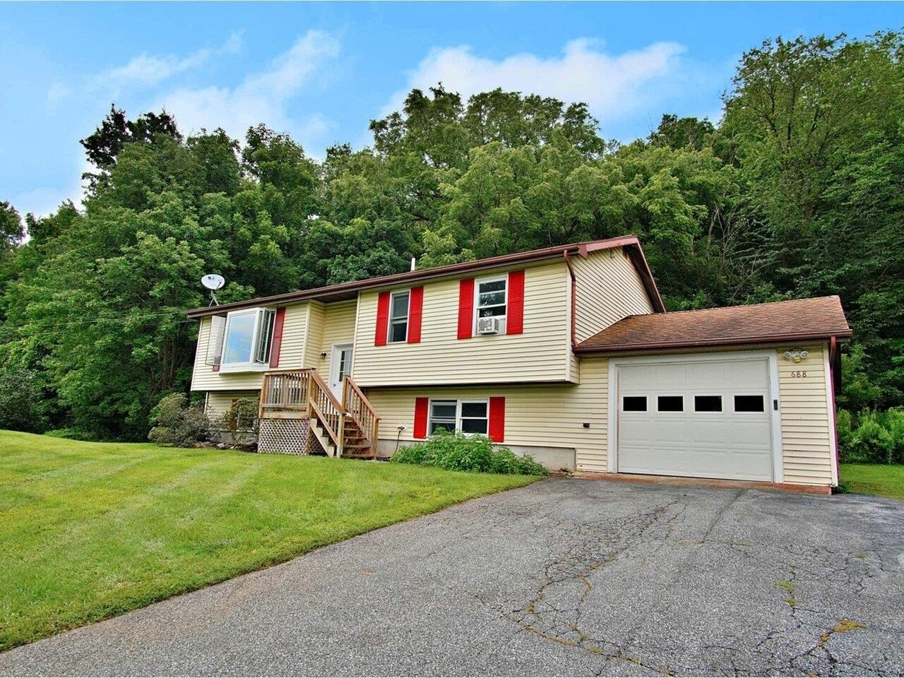 Sold property in St. Albans Town Sold property in St. Albans Town