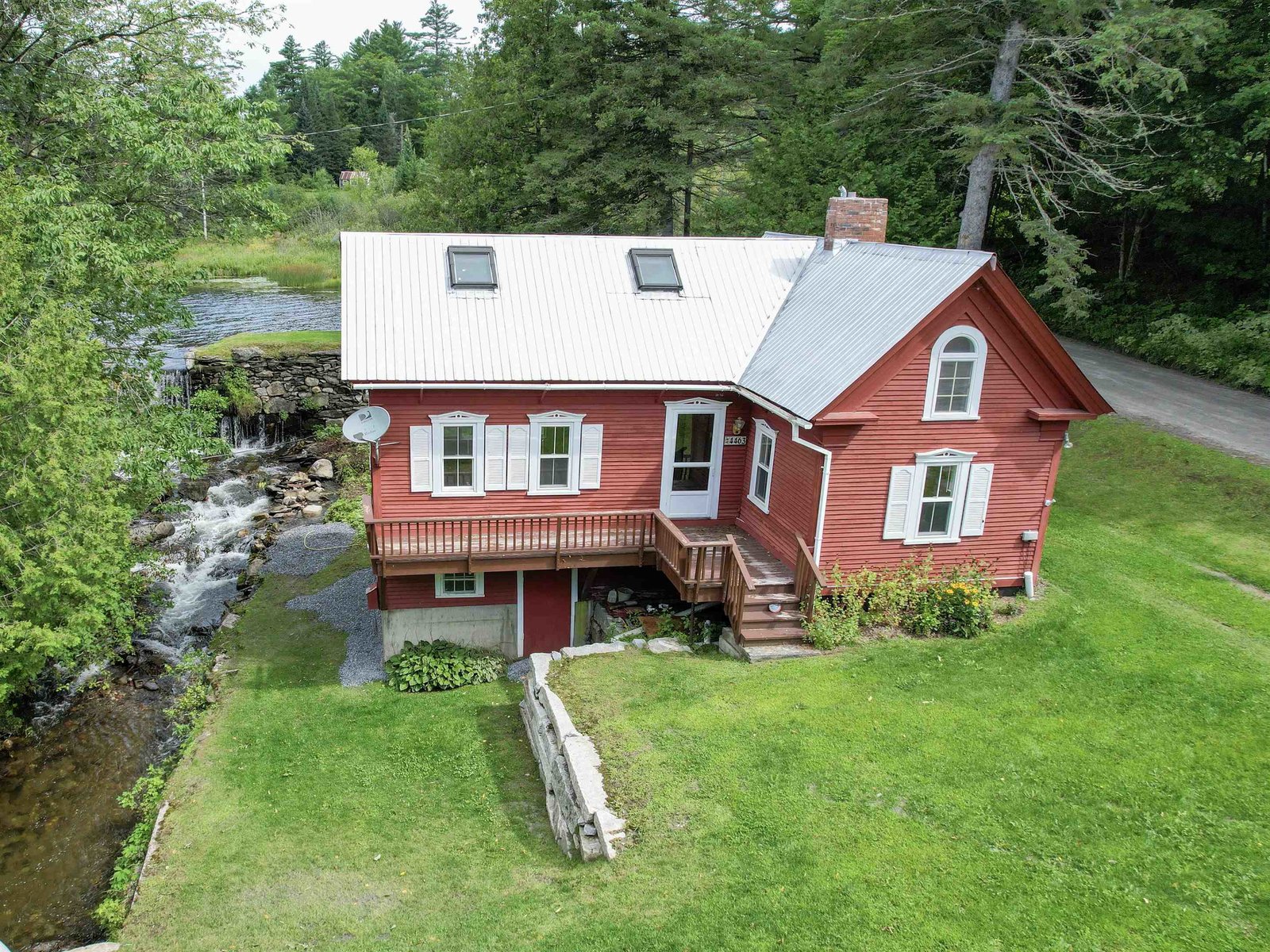 4463 Cabot Road, Cabot