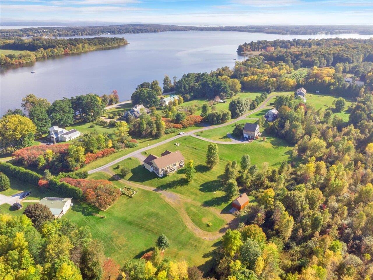 Theresa Ferrara, REALTOR, ABR, SRS, SRES