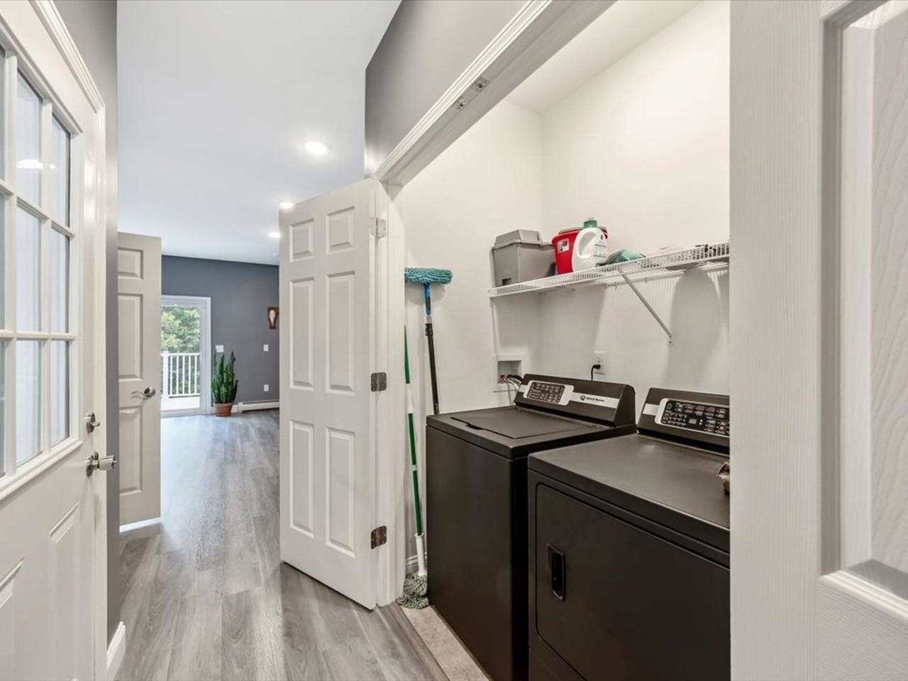 498 Fairfax Street, Unit 102