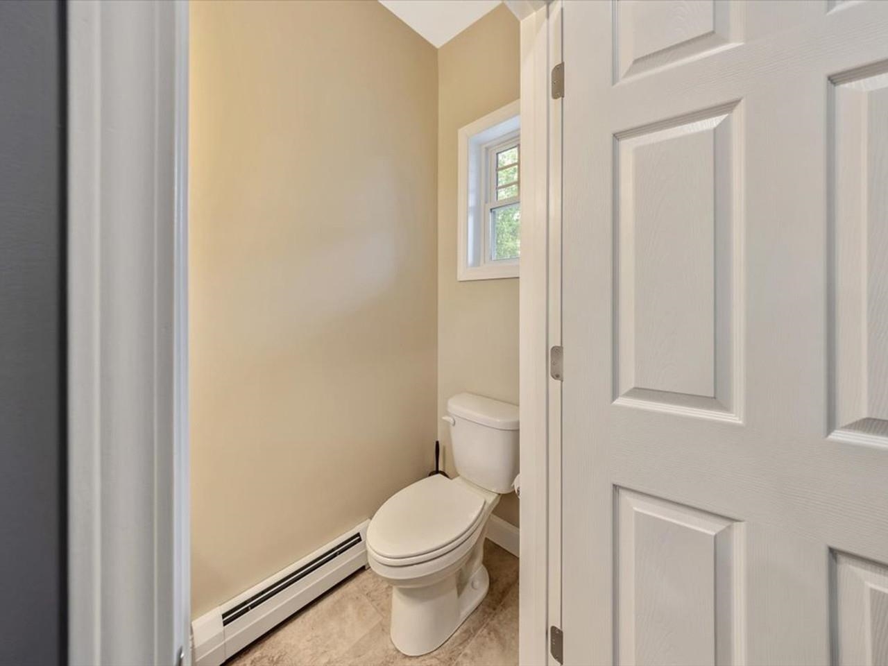 498 Fairfax Street, Unit 102