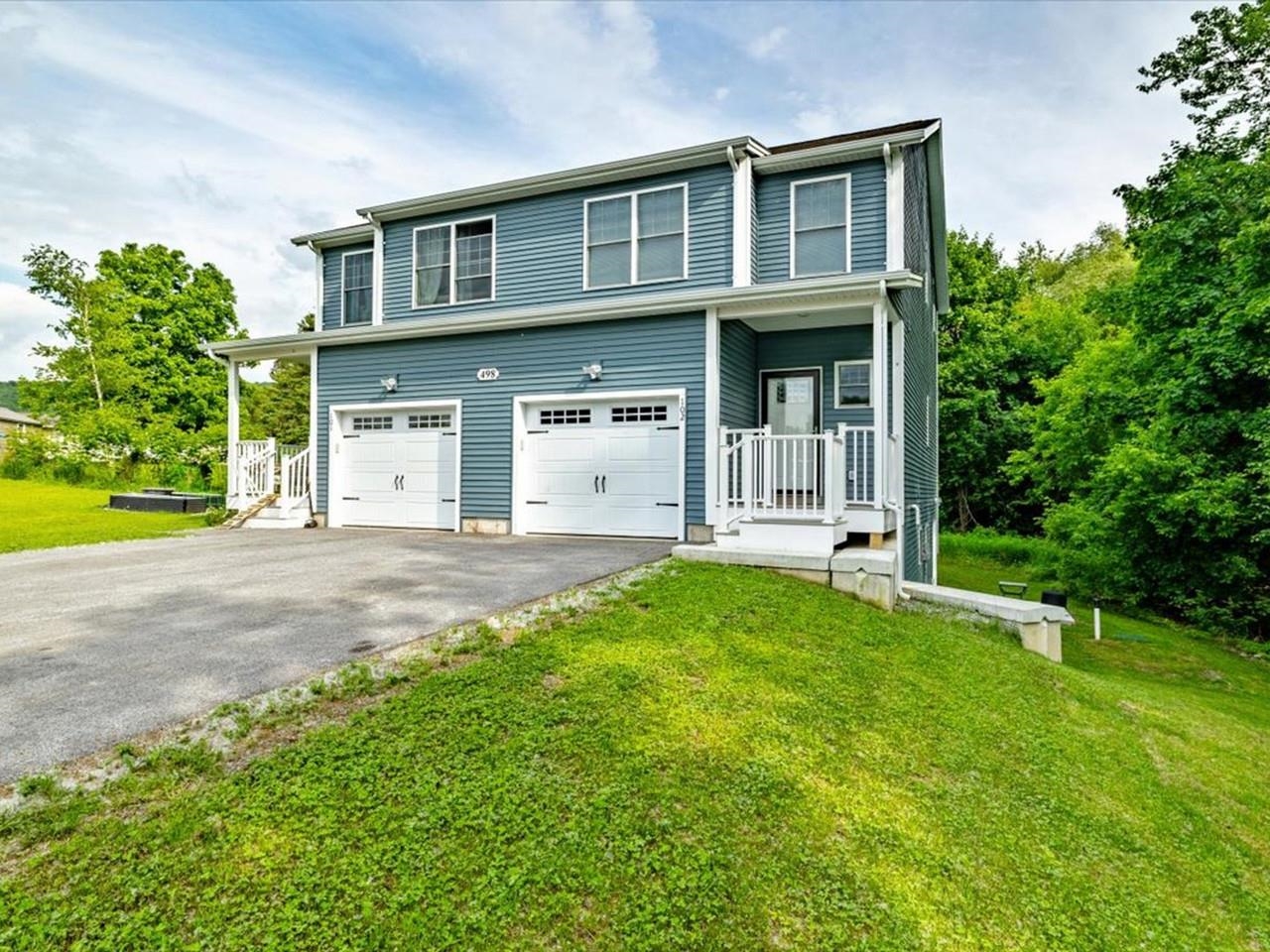 498 Fairfax Street, Unit 102