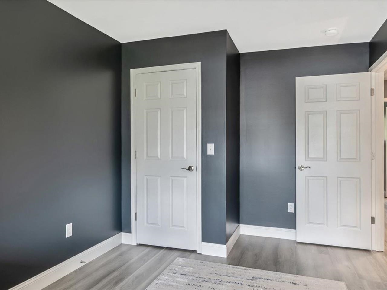 498 Fairfax Street, Unit 102