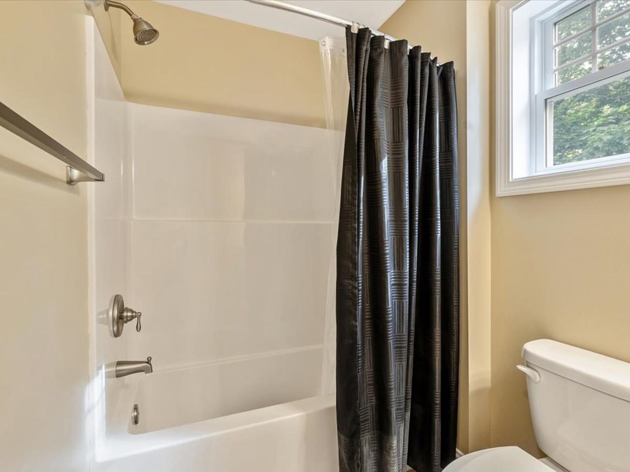 498 Fairfax Street, Unit 102