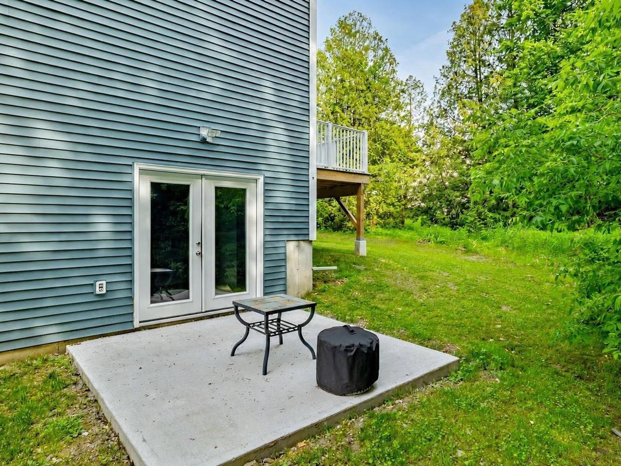 498 Fairfax Street, Unit 102