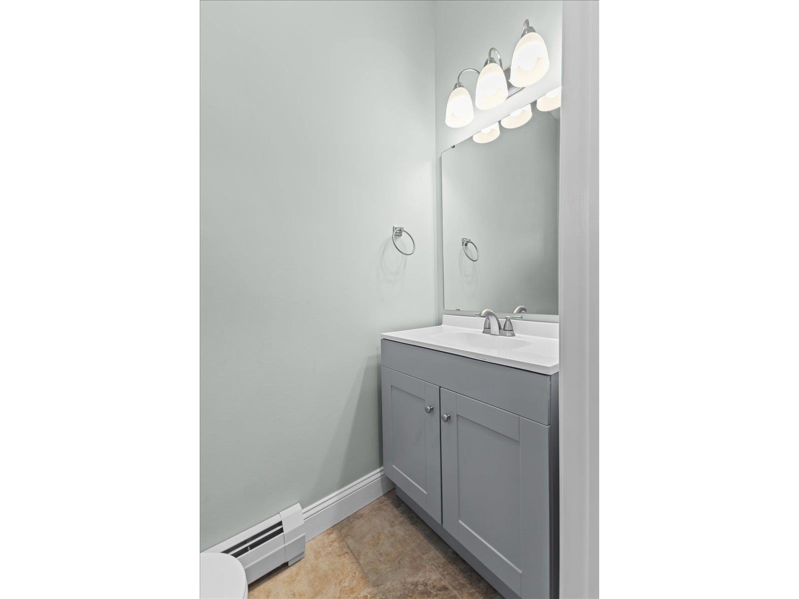 498 Fairfax Street, Unit 101