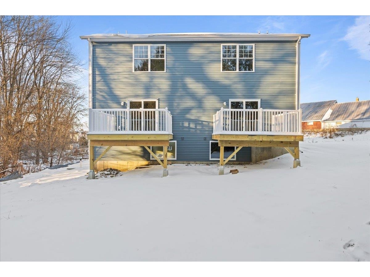 498 Fairfax Street, Unit 101