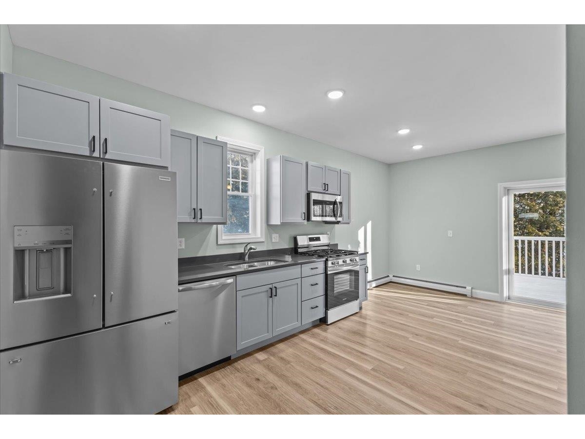 498 Fairfax Street, Unit 101