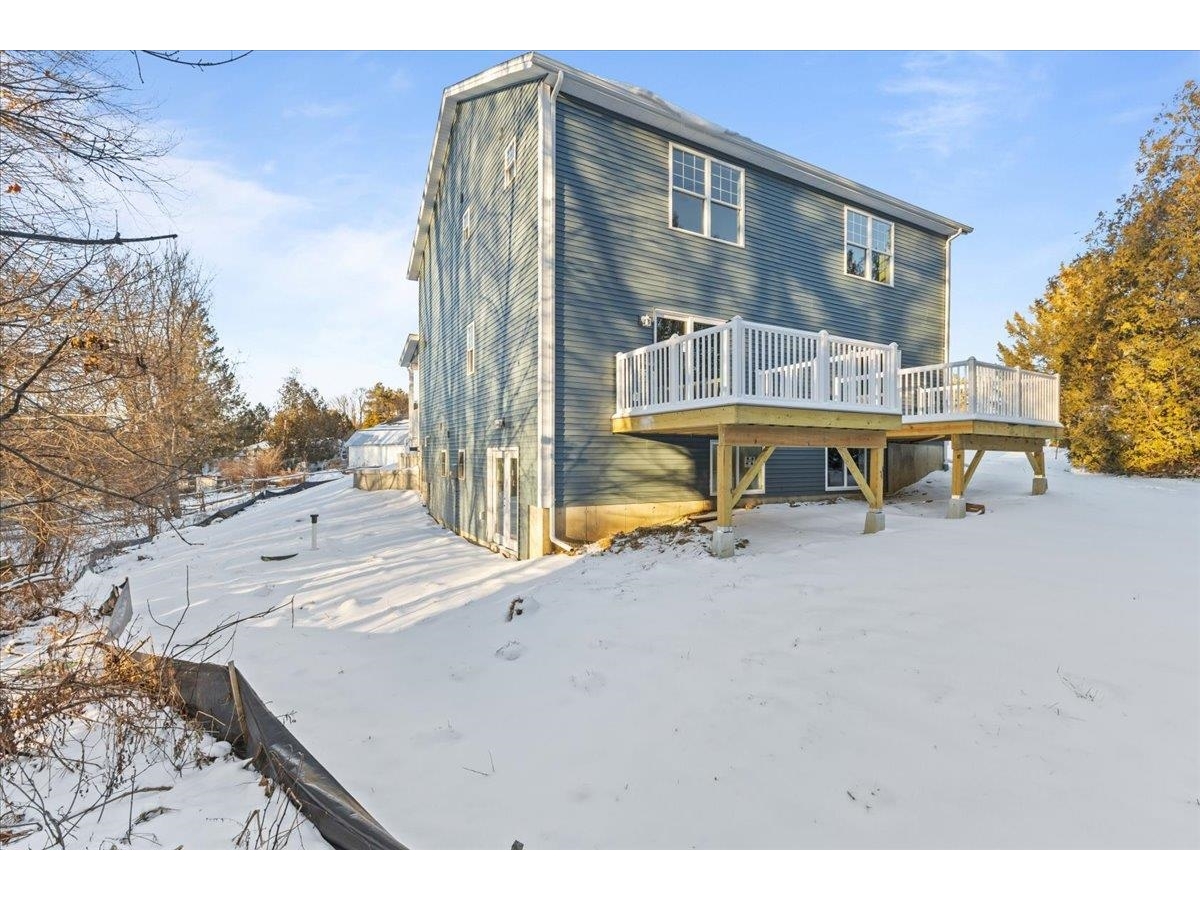 498 Fairfax Street, Unit 102