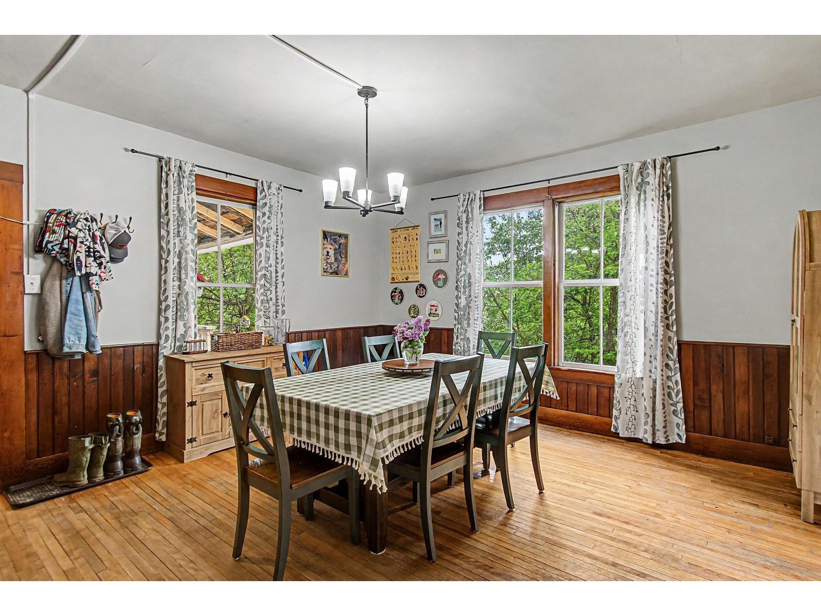 498 Montgomery Road