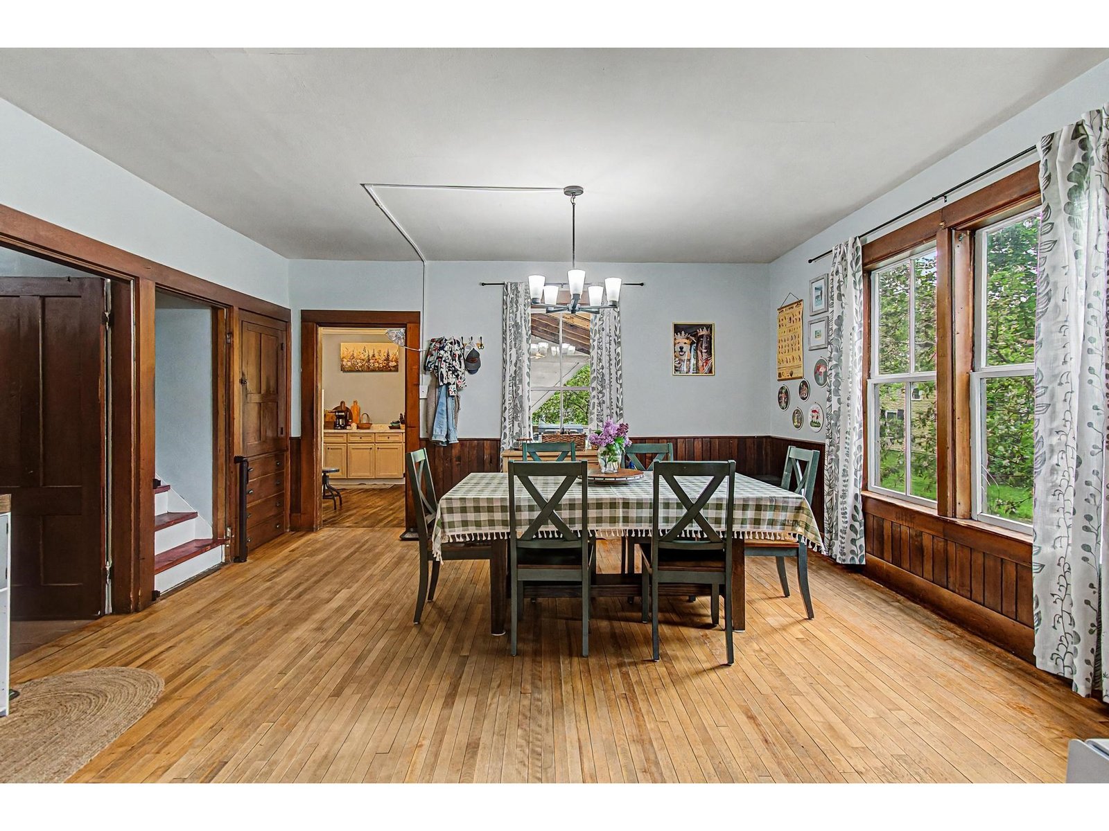 498 Montgomery Road