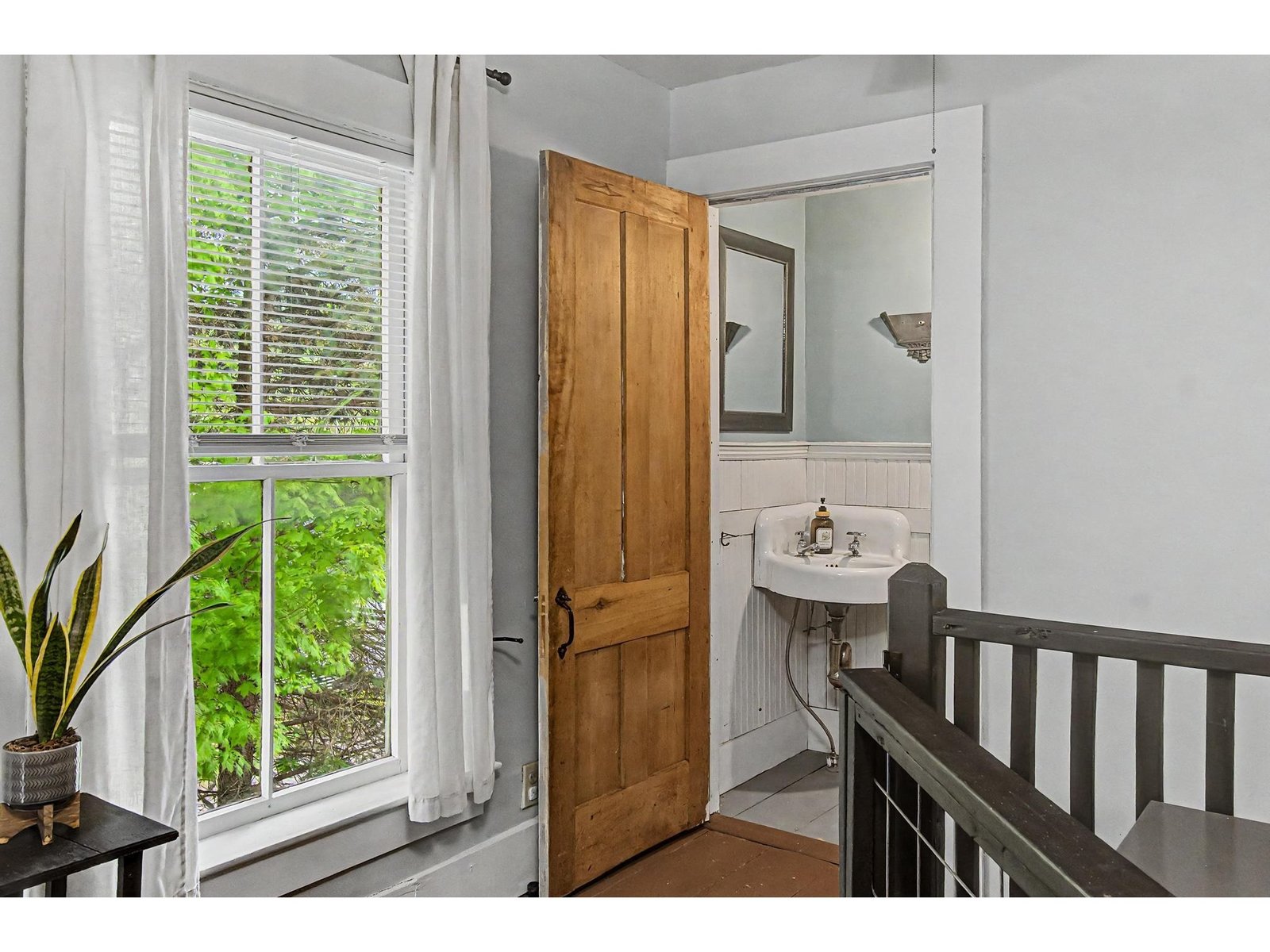 498 Montgomery Road