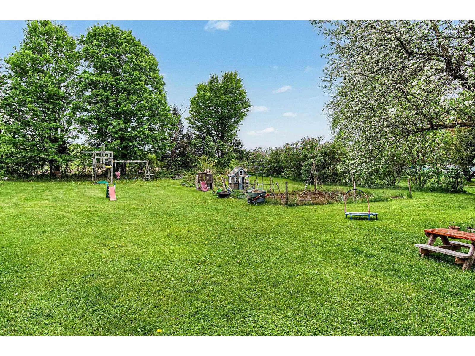 498 Montgomery Road