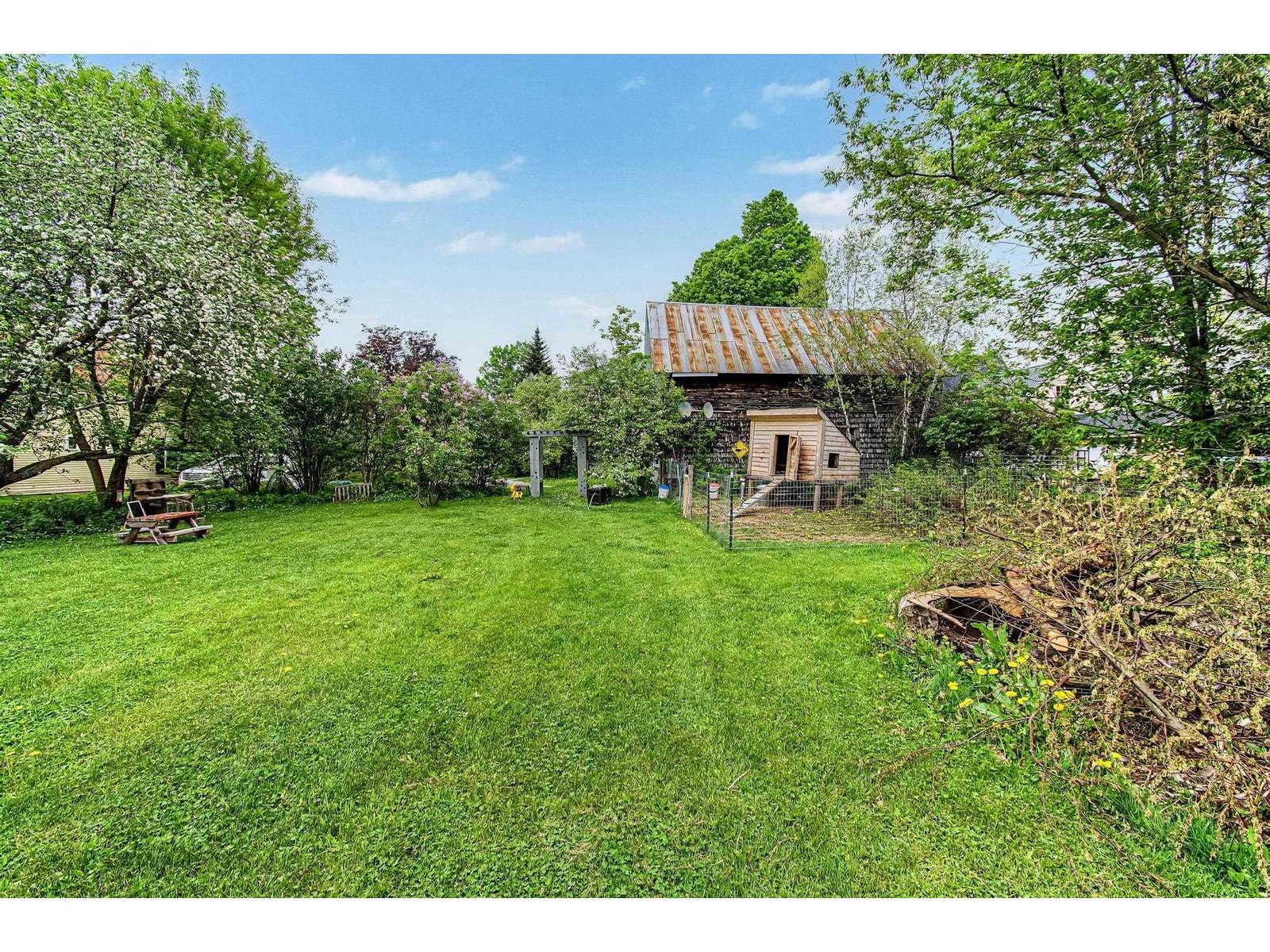 498 Montgomery Road