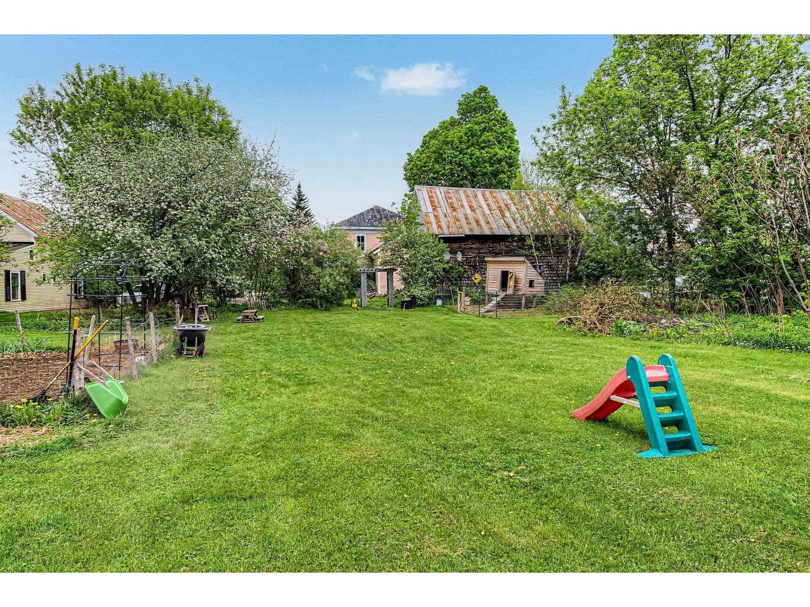 498 Montgomery Road