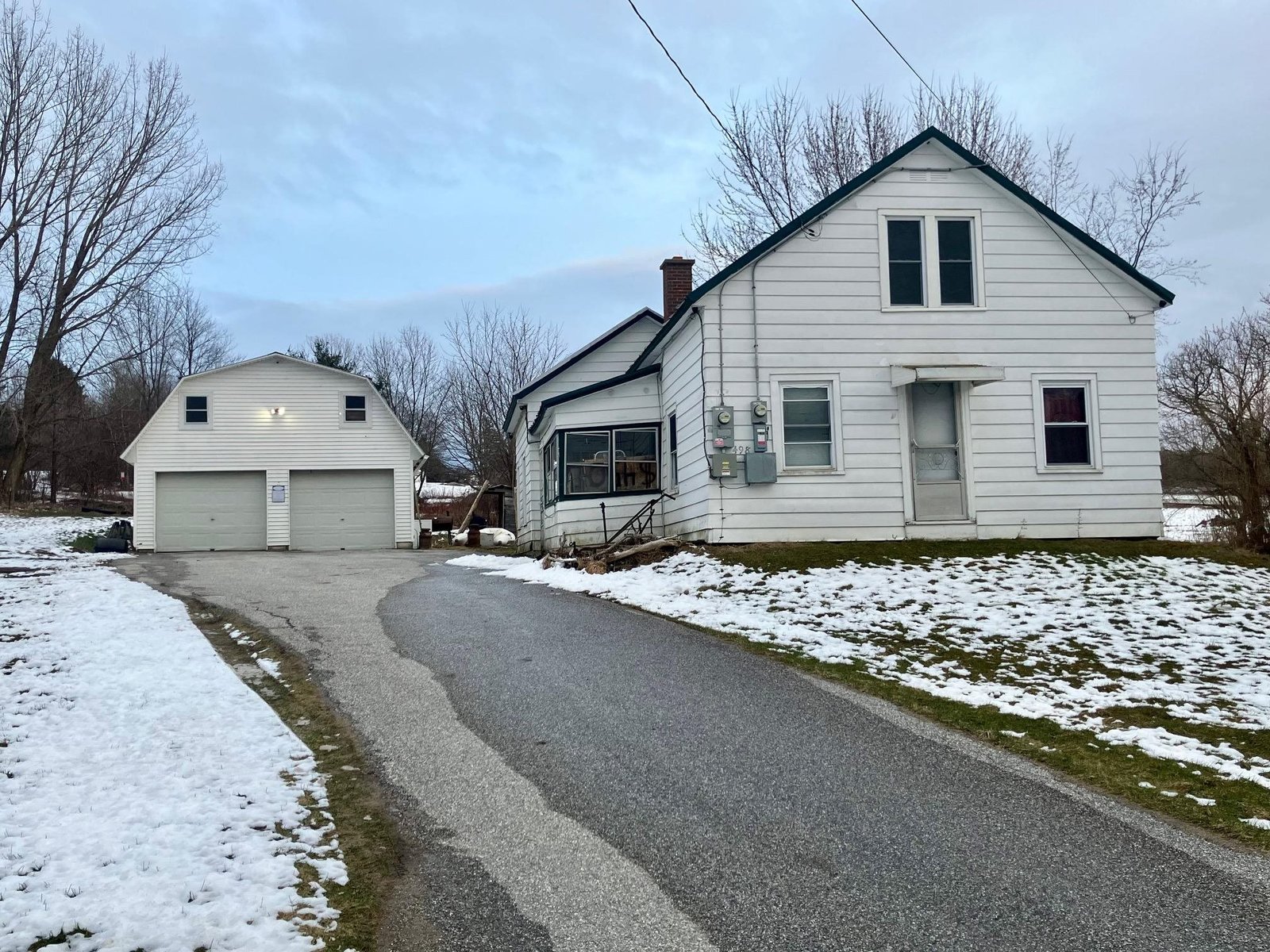 498 Pleasant Street