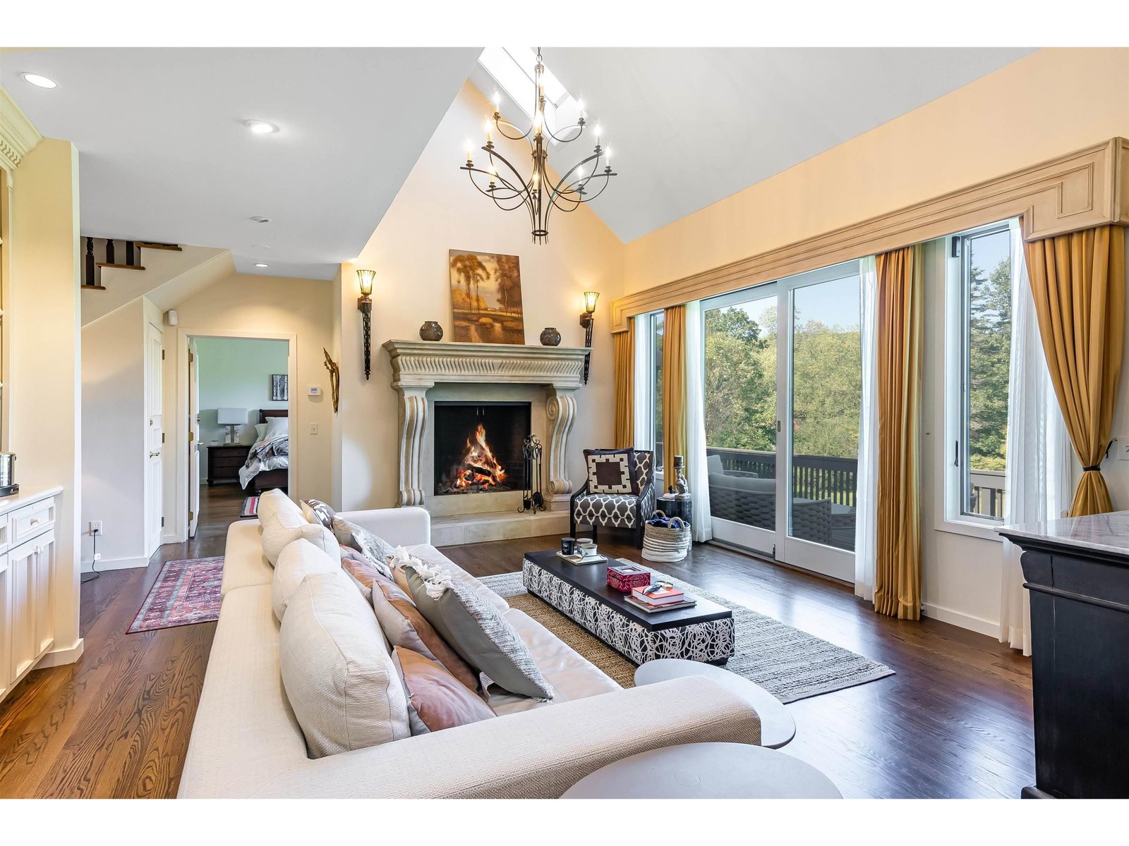 499 Field Road, Stowe