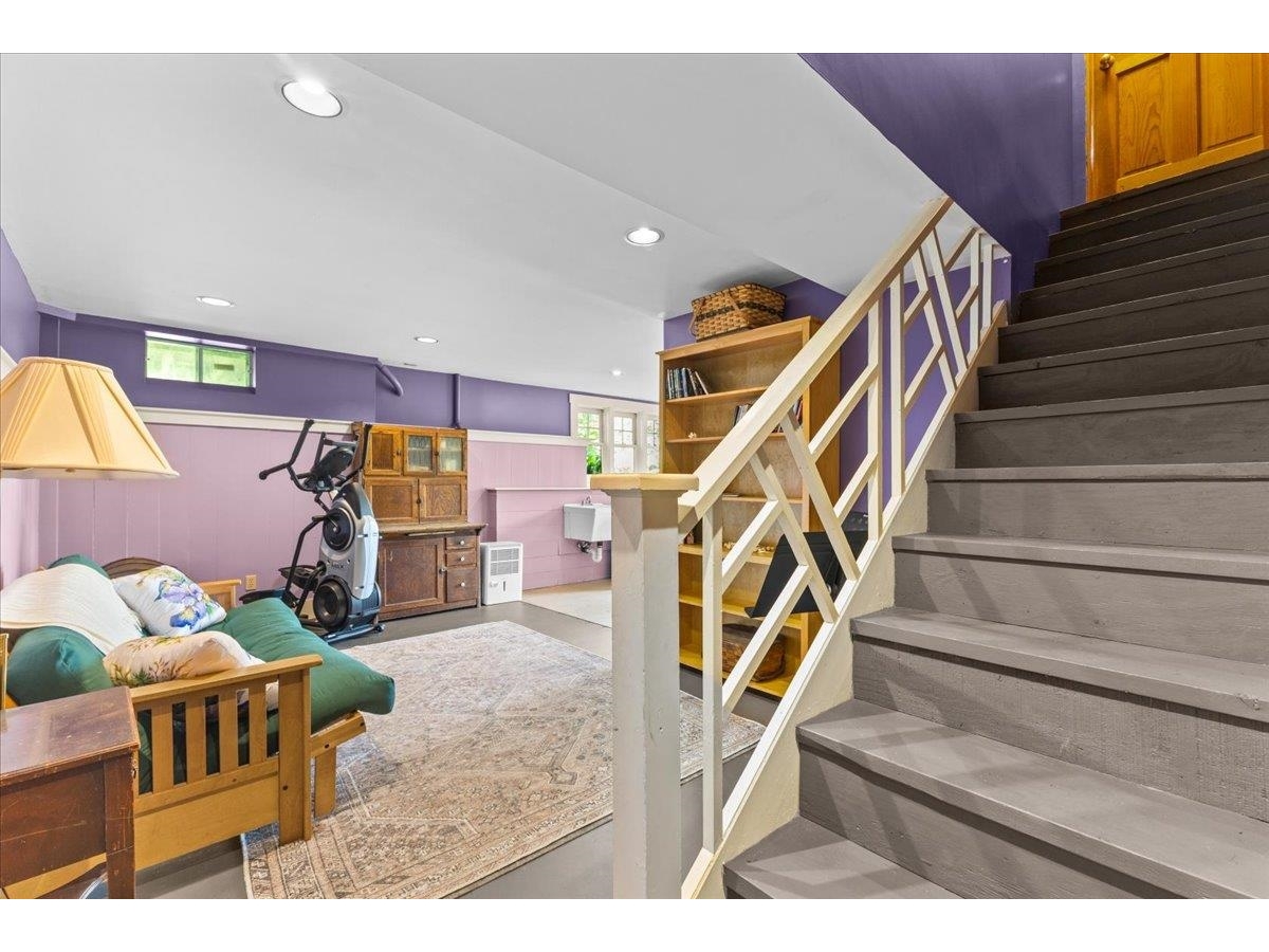 4996 Hollister Hill Road