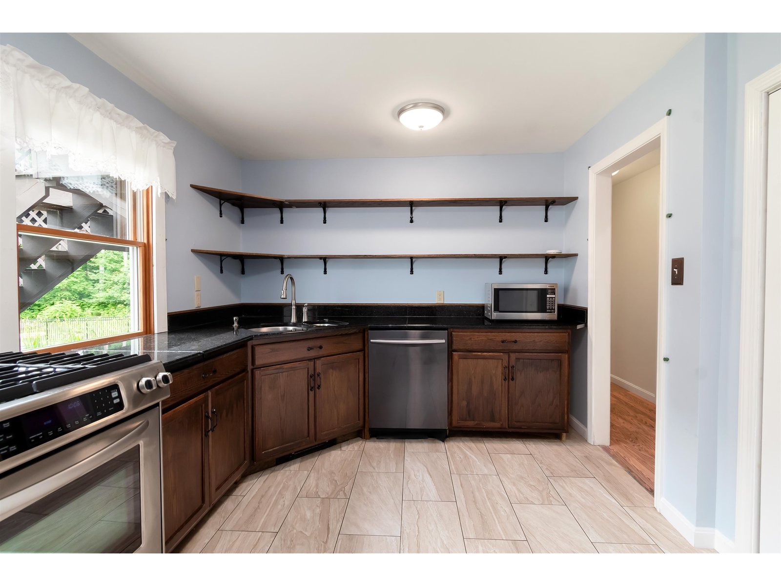 5 Alderbrook Road