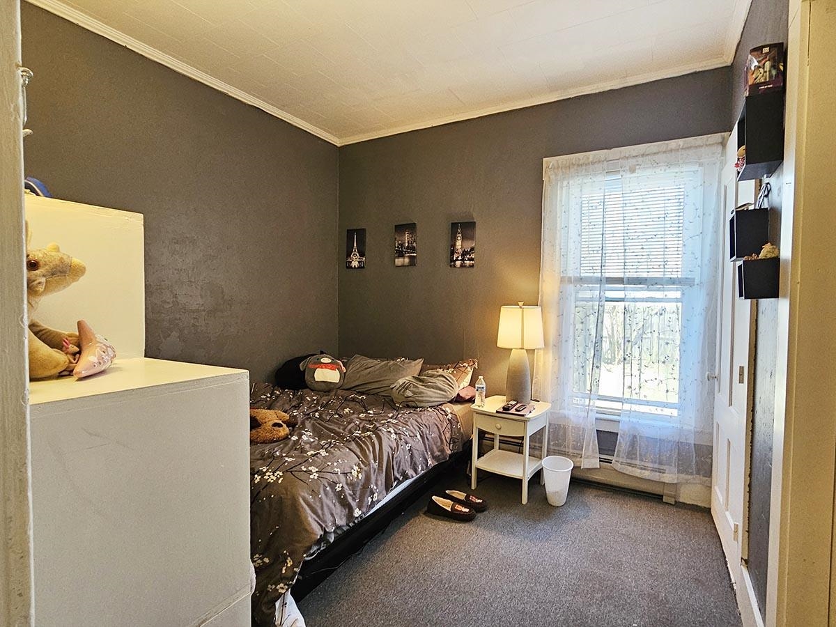 Unit 1 Bedroom