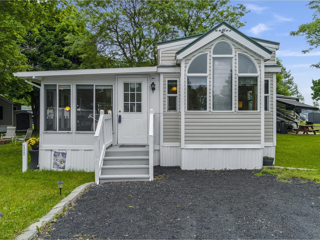 Apple Island Resort Cottages For Sale South Hero VT