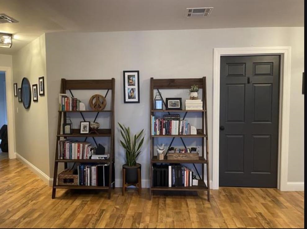 5 Evelyn Lane