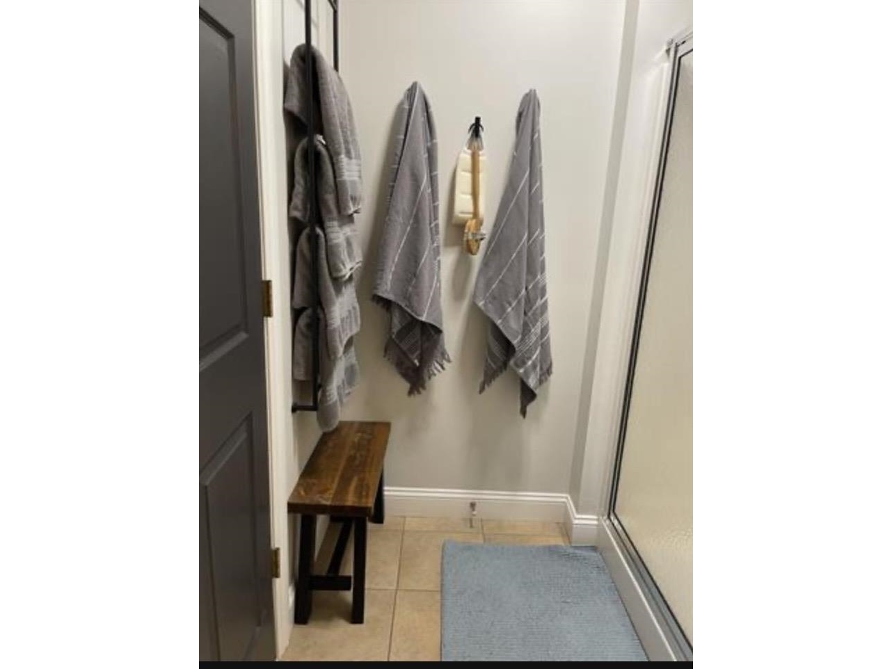 5 Evelyn Lane