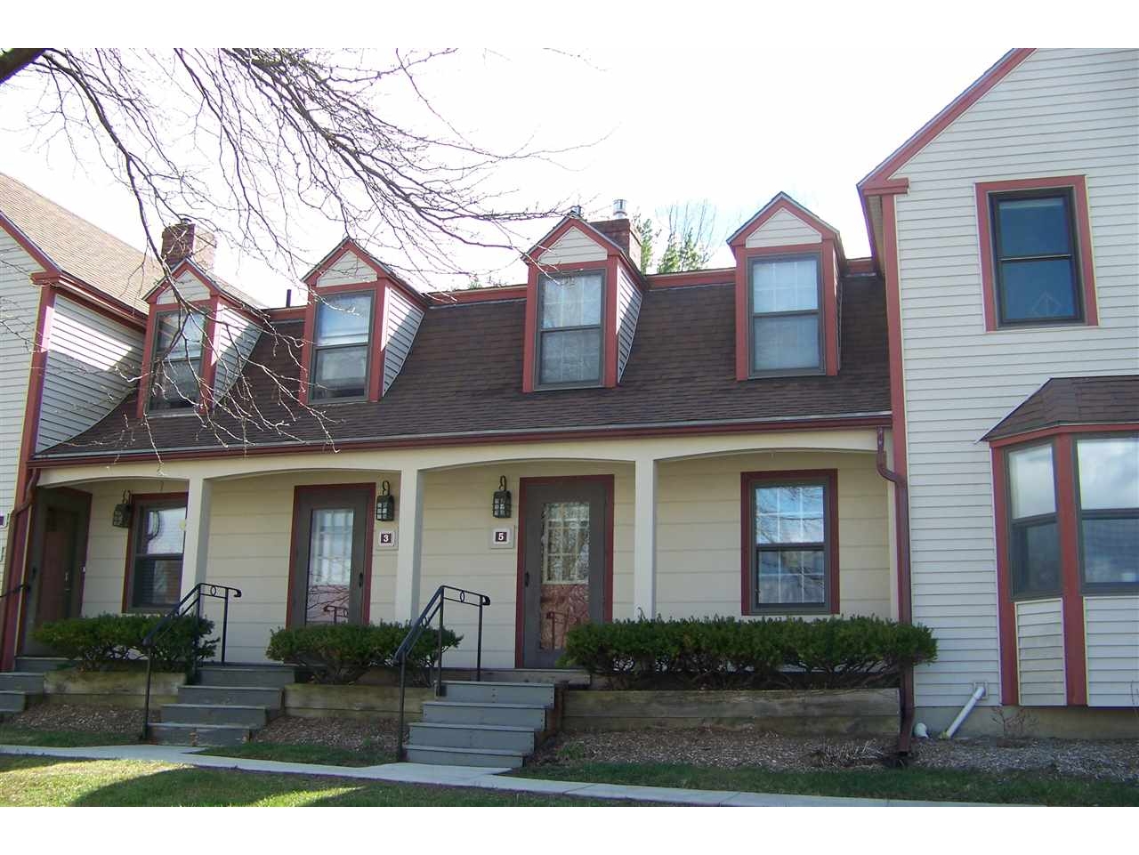5 Evergreen Lane