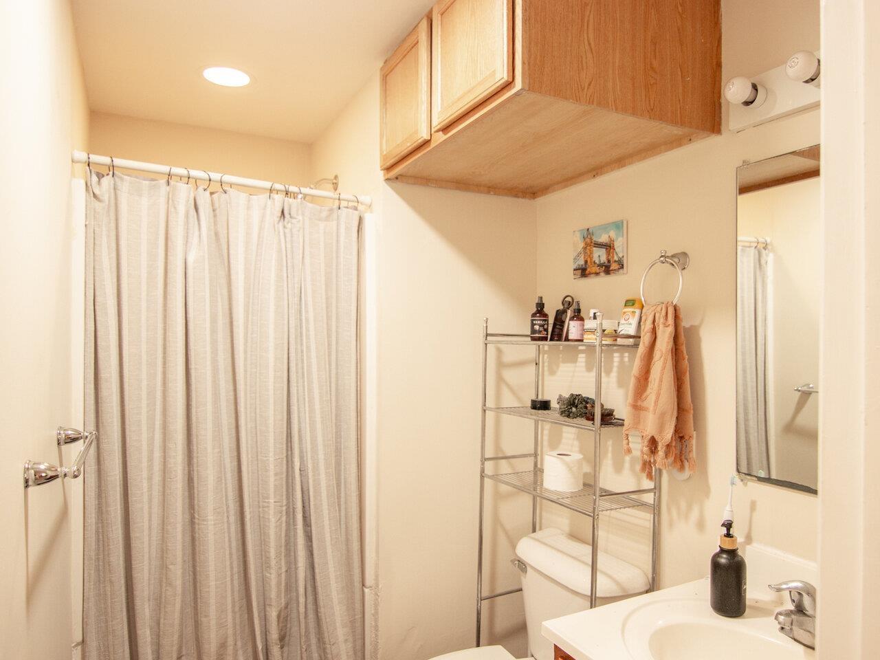 3/4 Bath off Bonus Room
