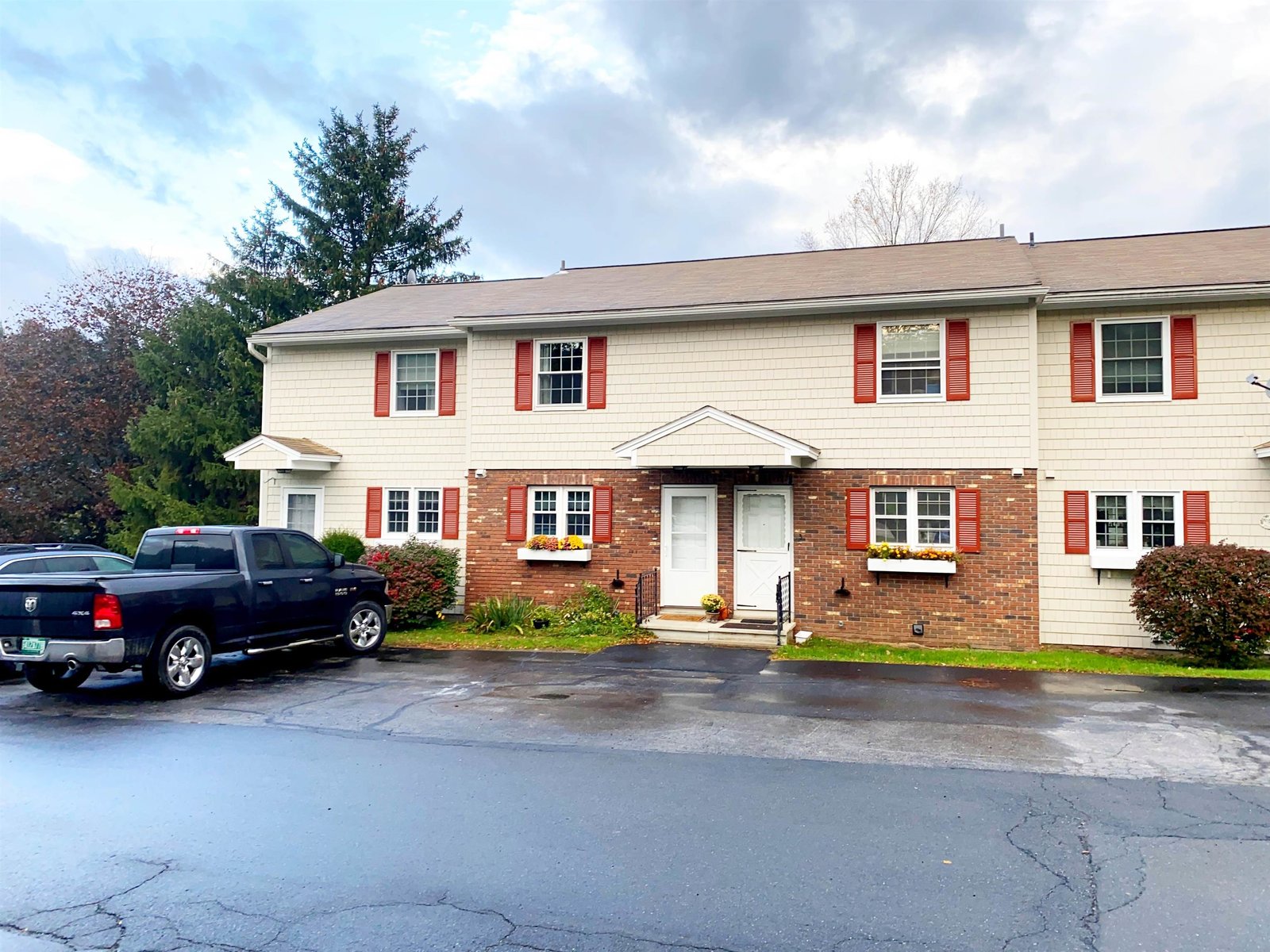 5 Independence Green Drive