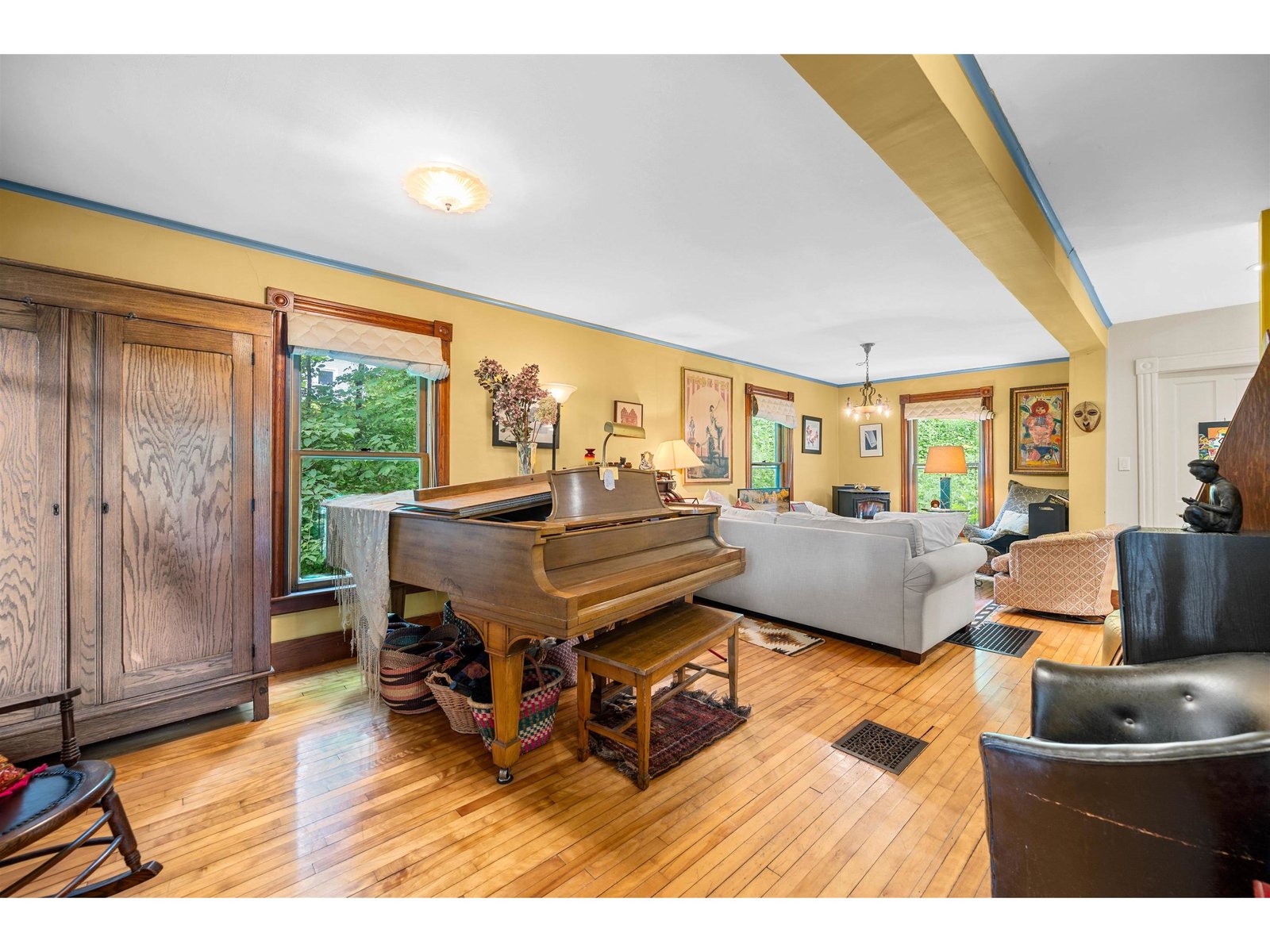 5 Lincoln Avenue