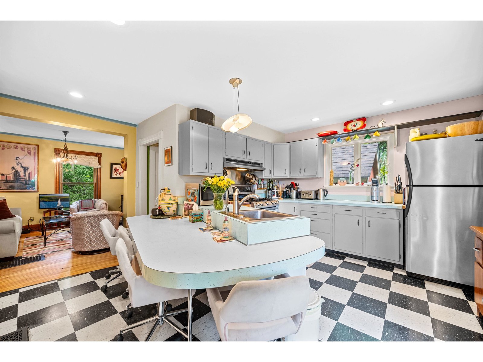 5 Lincoln Avenue