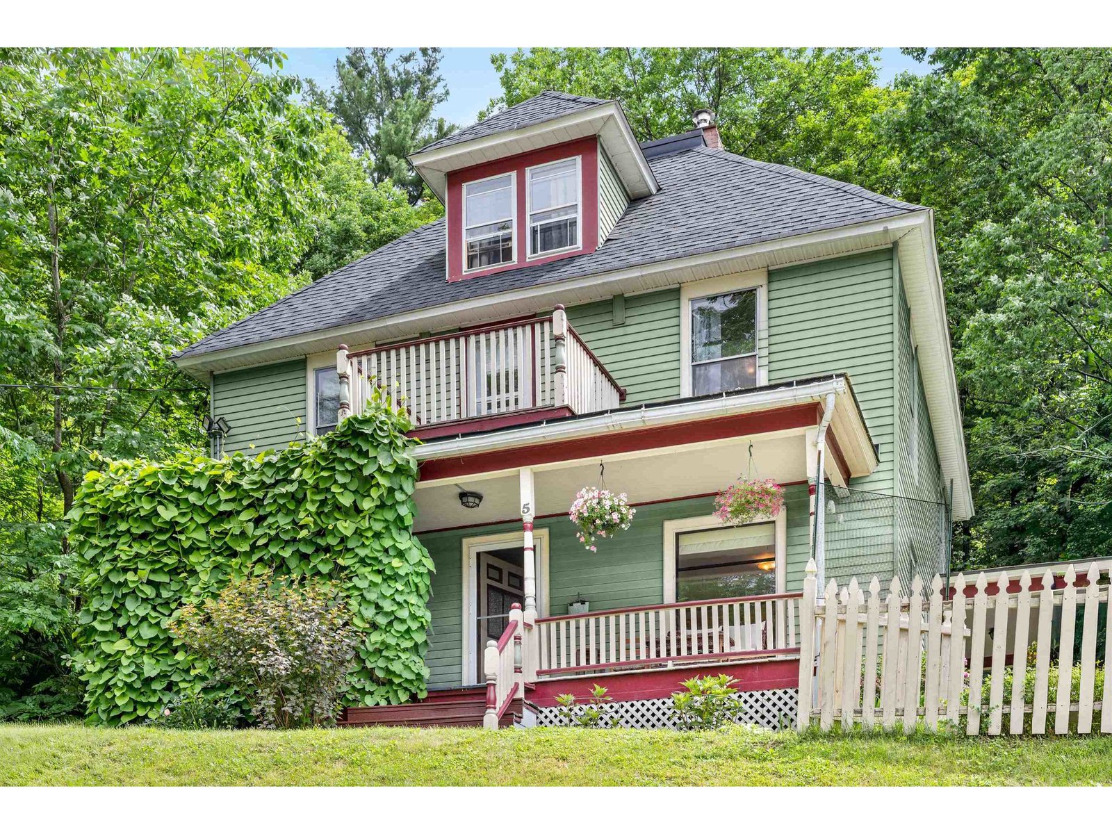 5 Lincoln Avenue