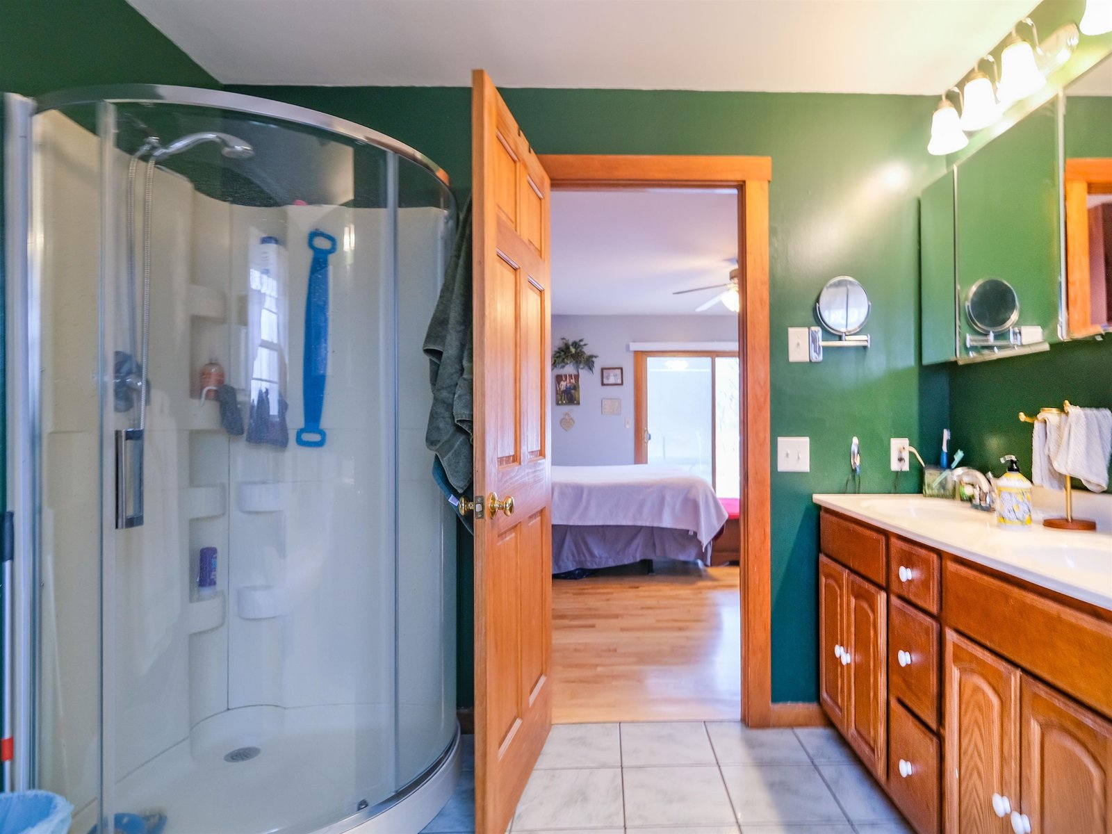 Separate shower