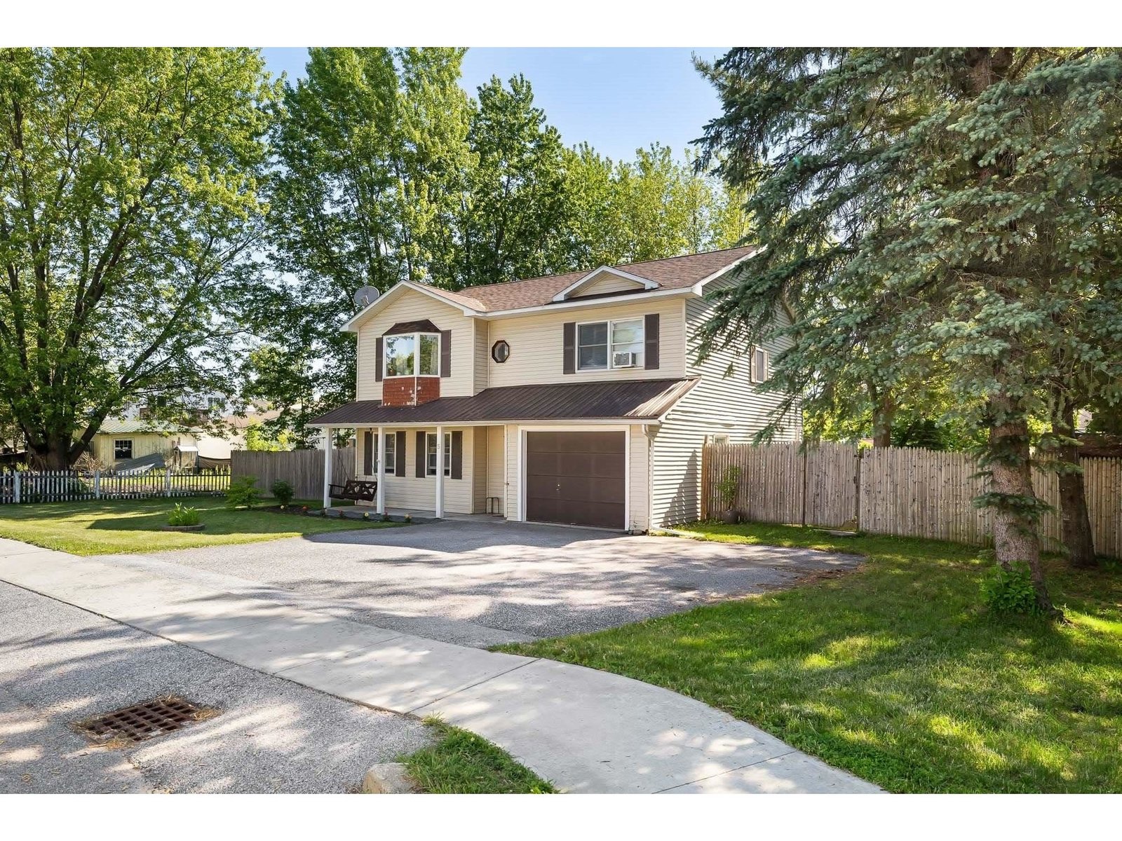 5 Murray Drive