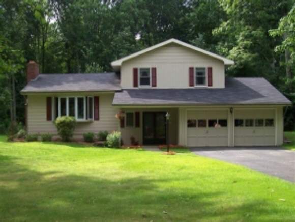 5 Rustic Dr