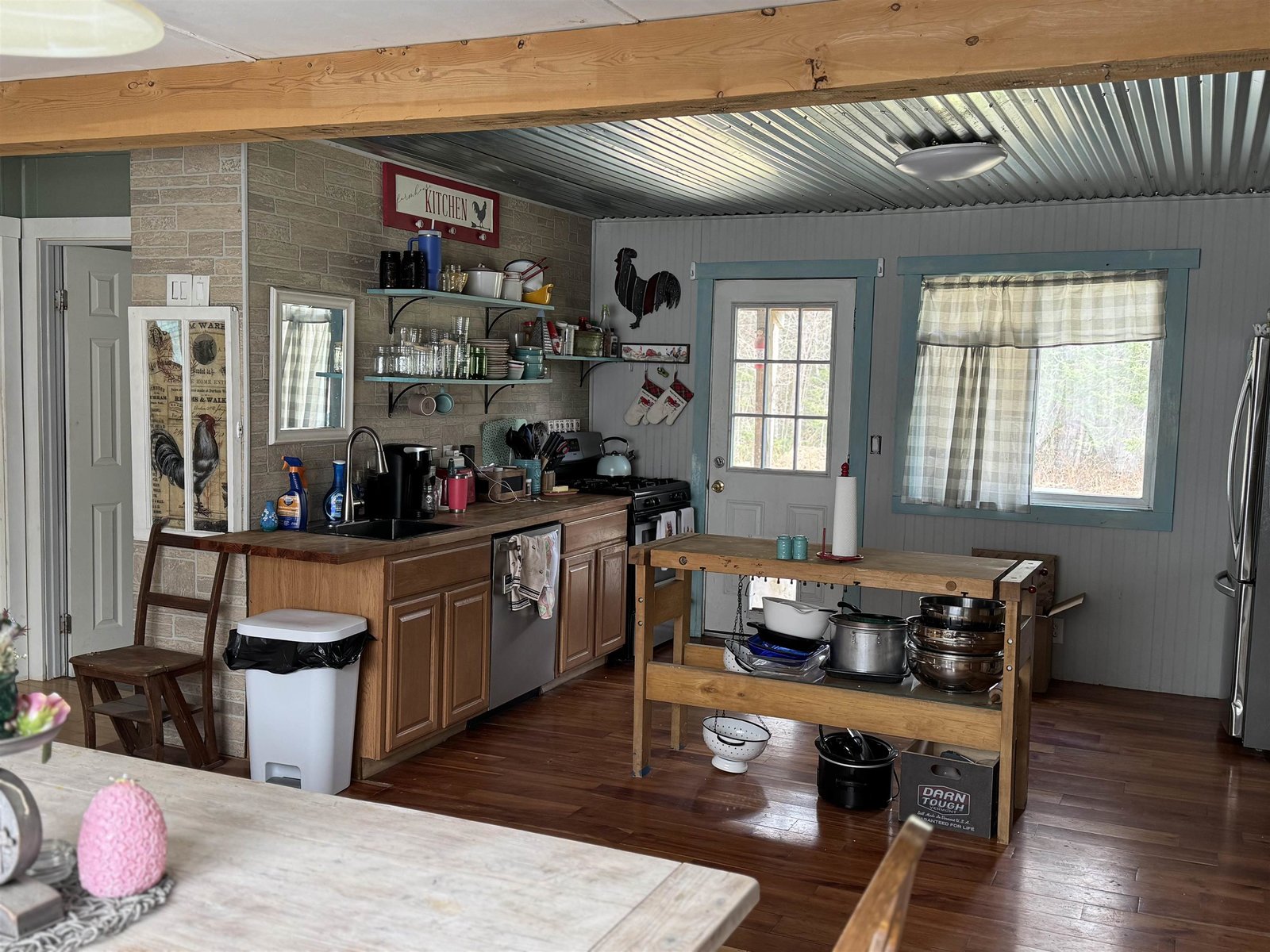 5 Wescom Road