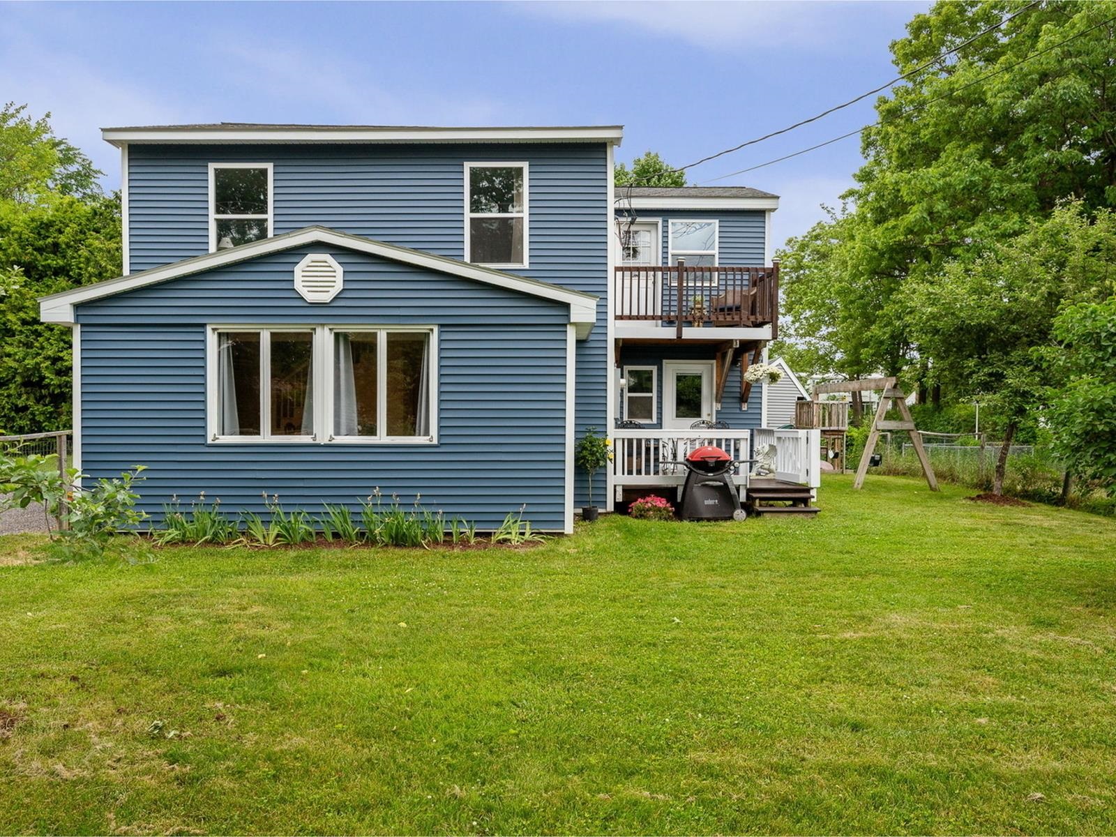 Close proximity to the lake