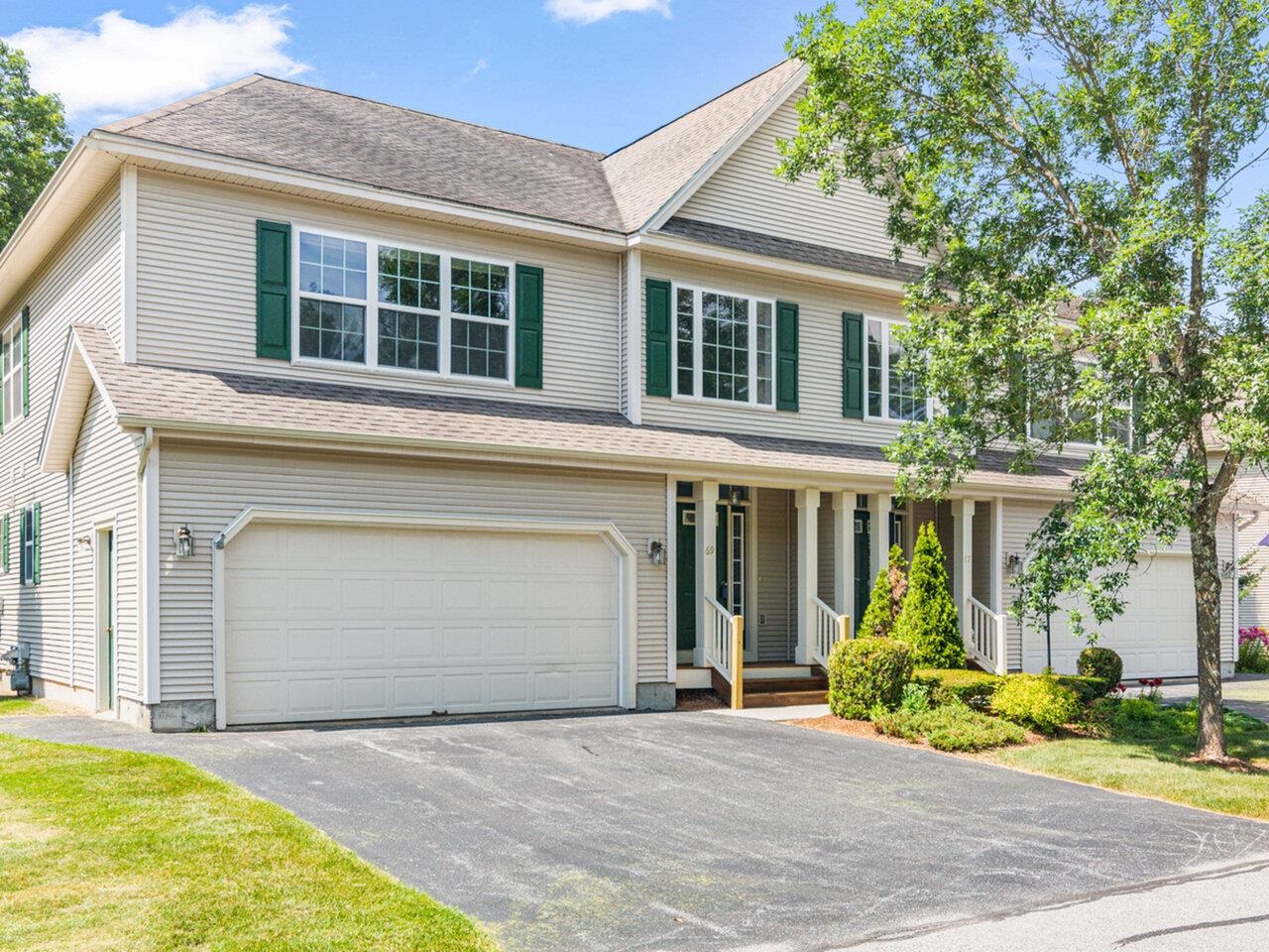 Chloe Feller, REALTOR® with Sarah Harrington Real Estate