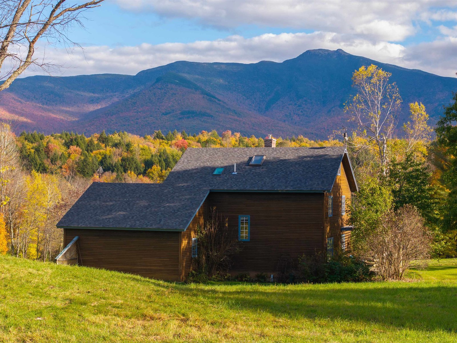 607 Irish Settlement Road Underhill, Vermont For Sale
