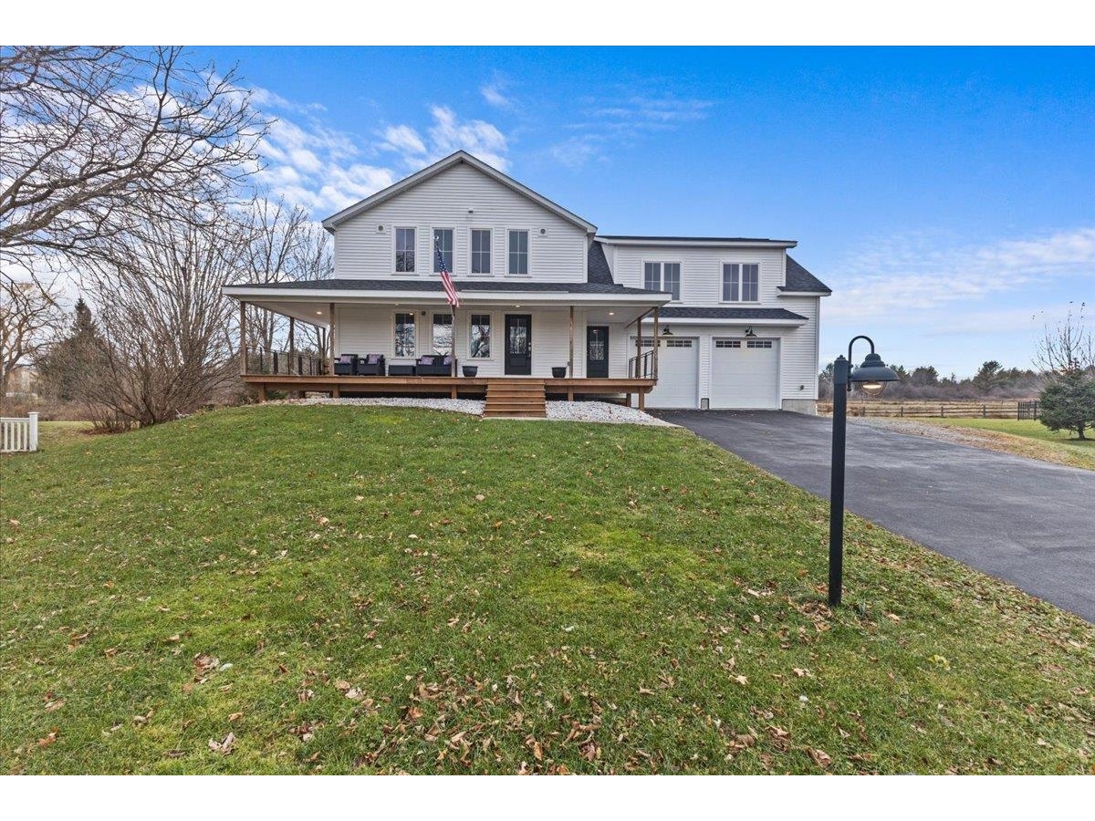 22 Mill Pond Lane, South Burlington
