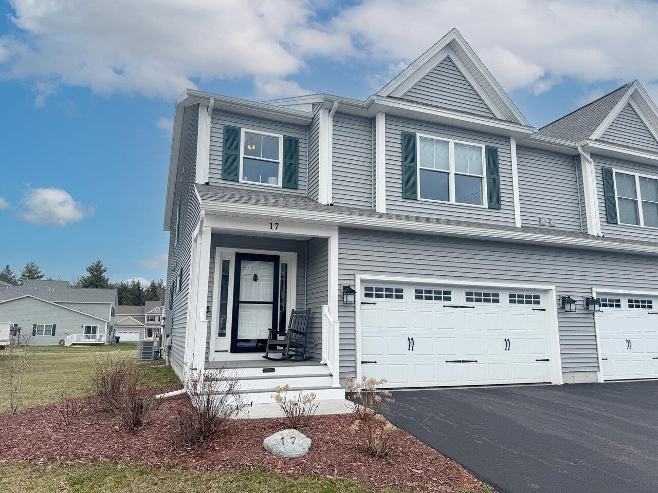 17 Greenbrook Circle, Milton